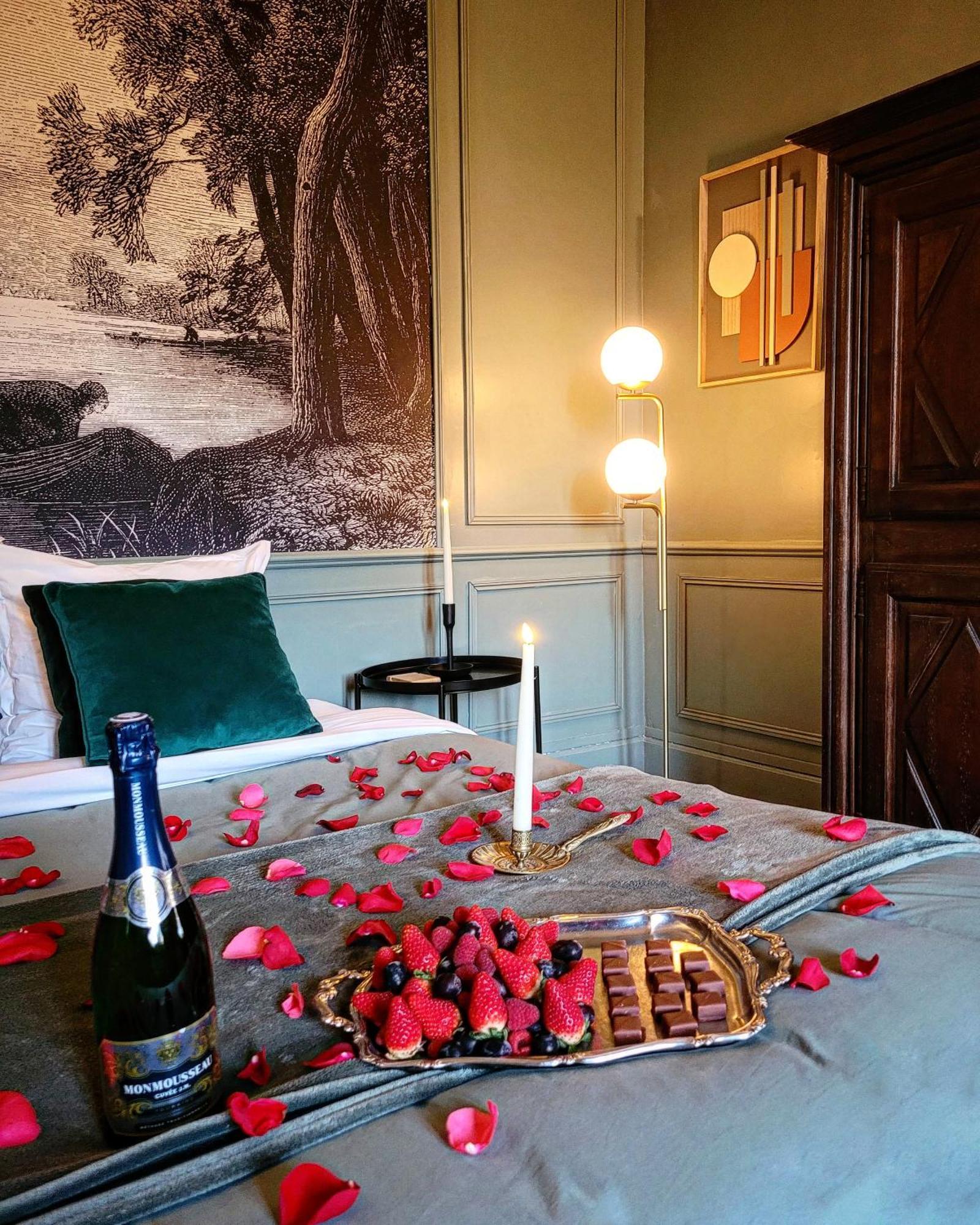 Domaine Le Clos De La Source -jacuzzi - Petit Dejeuner Buffet - Atelier D'art Gasthuis *